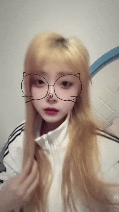 江苏董琪芮，完美露脸，无套啪啪被渣男卖掉视频，小淫娃一个-老王资源部落