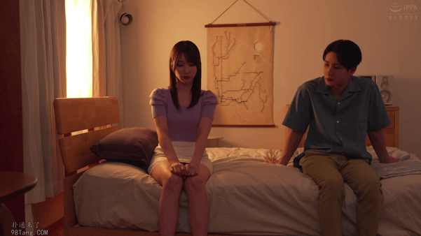 HUNTC-487 美好和谐的家庭生活，兄妹背着父母偷尝禁果-老王资源部落