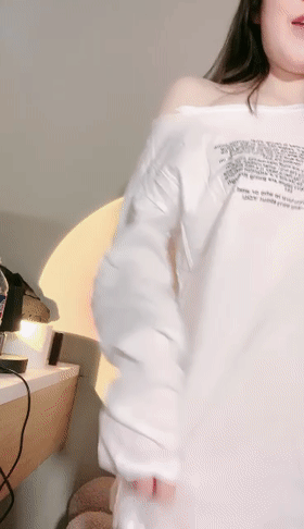 完美尤物男人梦想胯下母狗【32P】