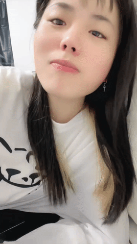 刺青小太妹自抠蝴蝶逼【34P】