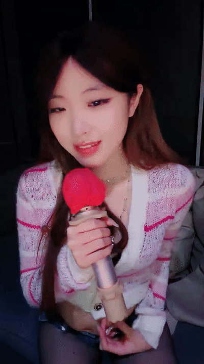 火爆饥渴女大生【柚子】多场合勾引猎艳，啪啪大秀【57V/60G】