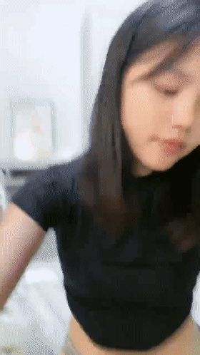 昨晚遇见美臀学妹逼水自动流【29P】