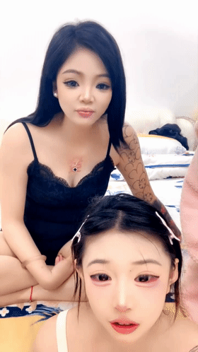 三个妞露5P内射【32P】