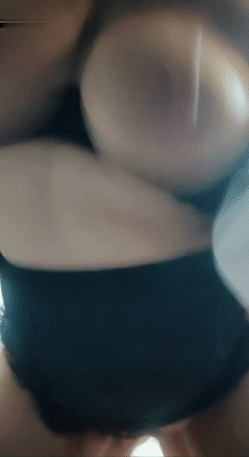 巨乳淫妻约了大鸡巴野男人【31P】