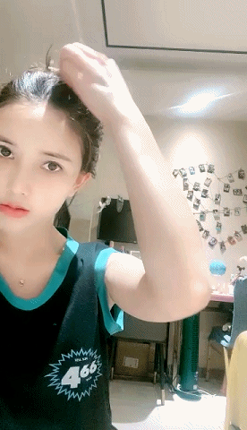 美乳御姐骚舞轰趴诱惑【26P】