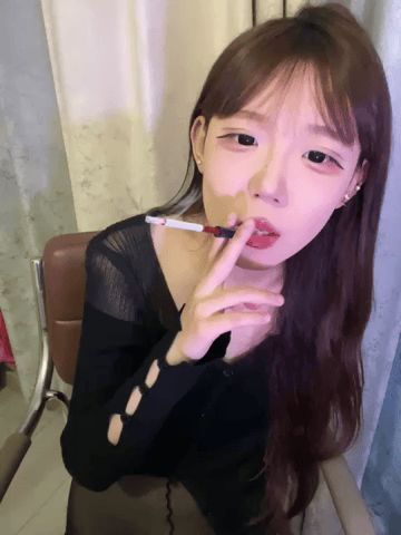 极品小穴甜美小妹【29P】